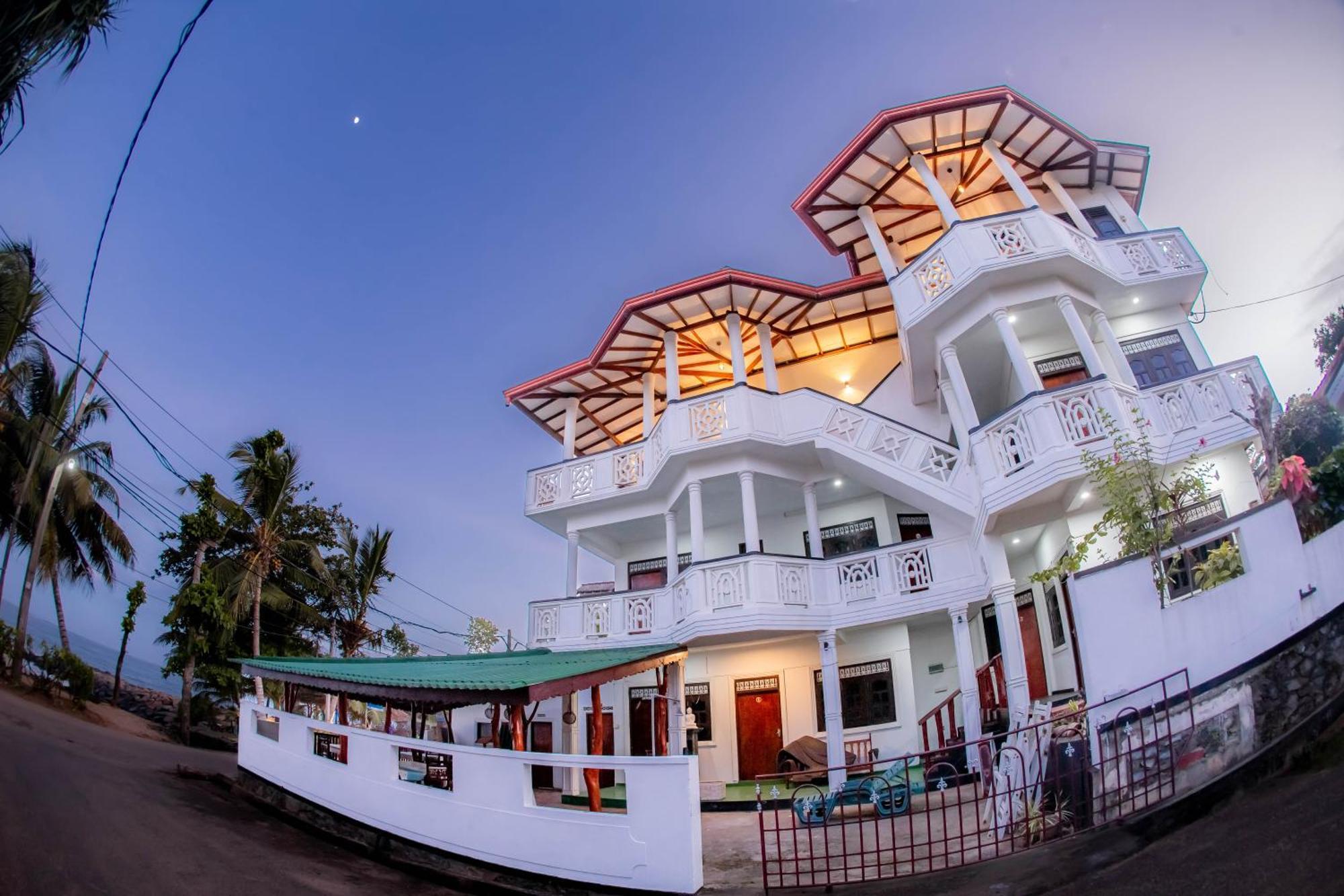 Grand Ocean Resort Tangalle Exteriör bild