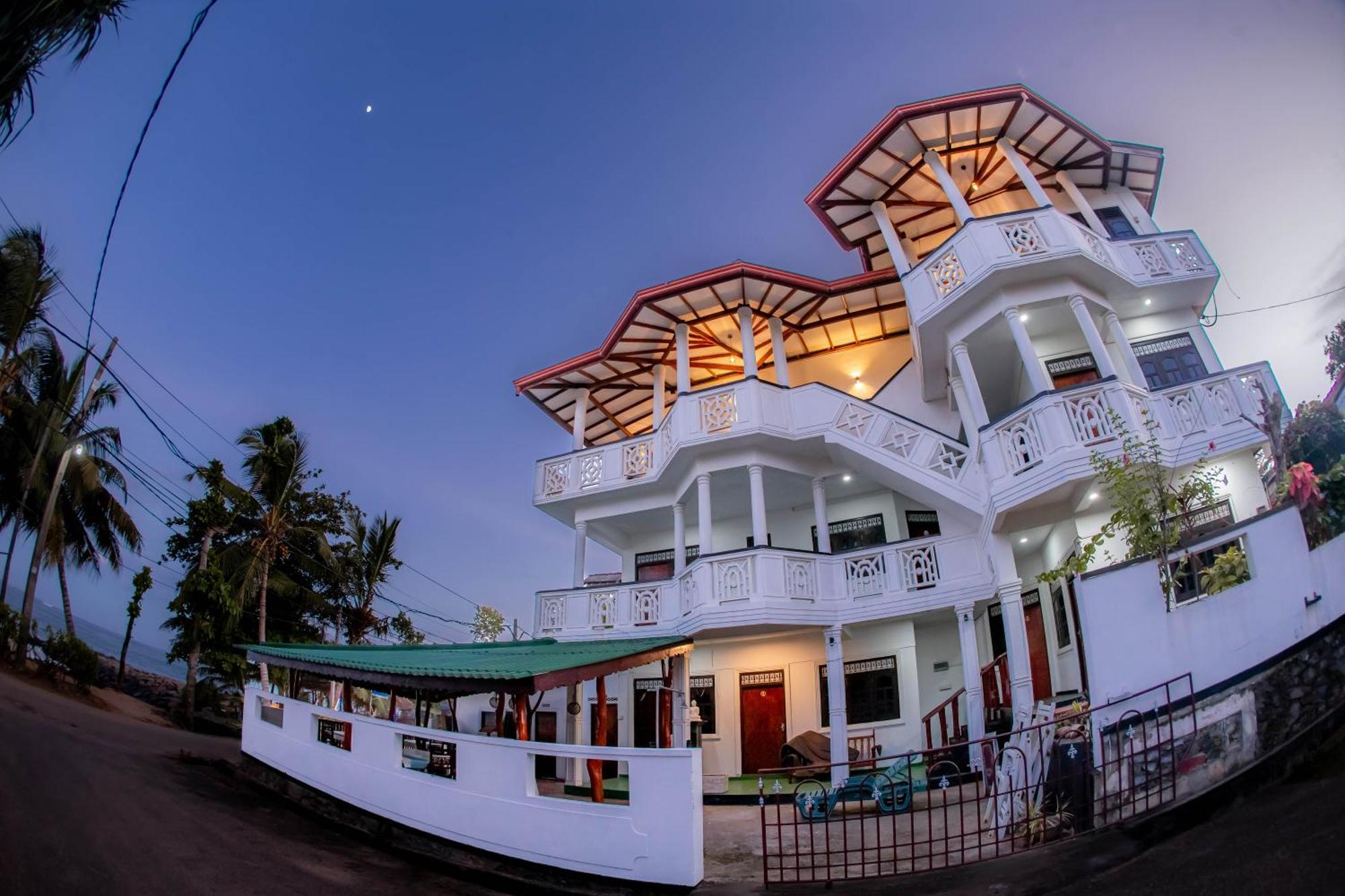 Grand Ocean Resort Tangalle Exteriör bild